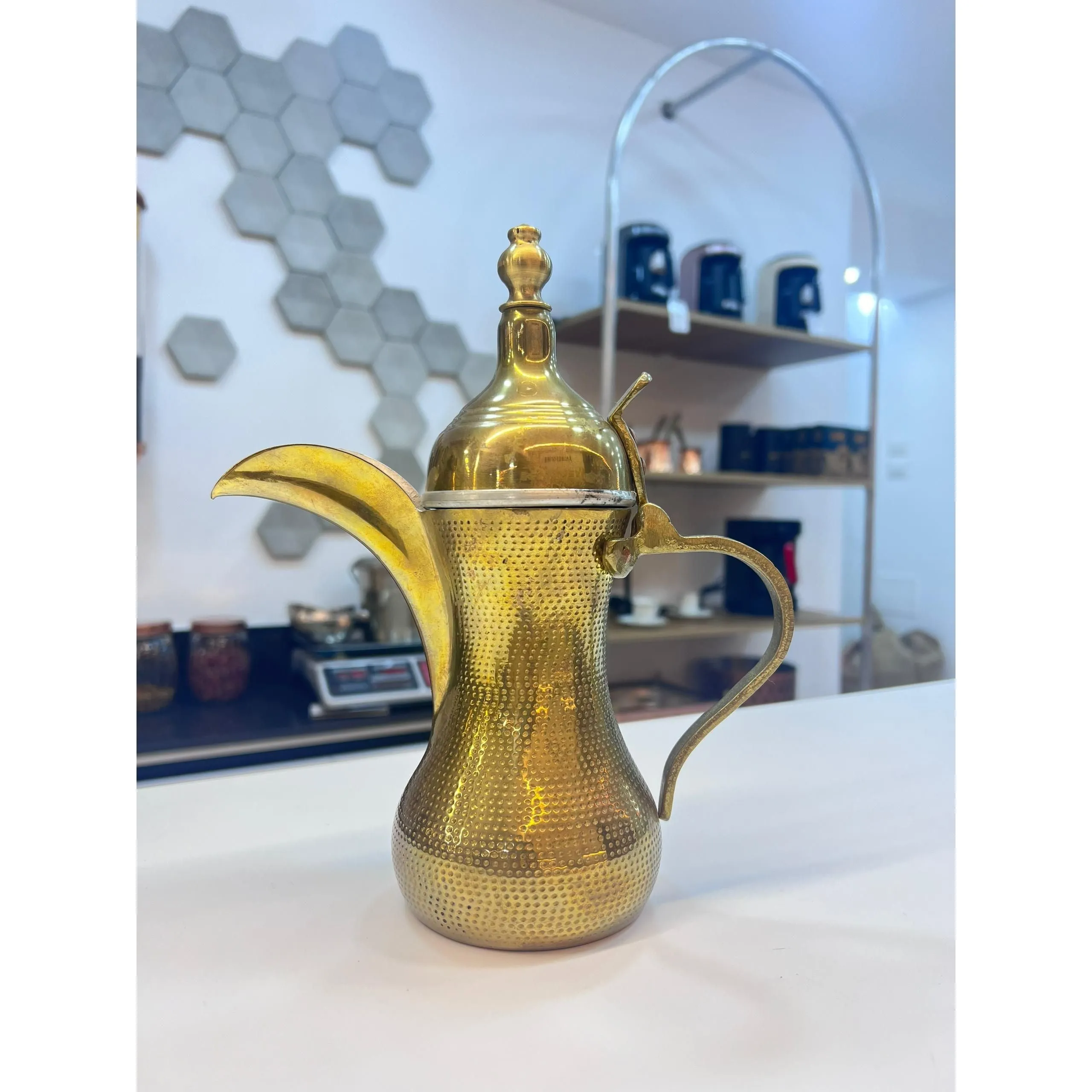 [DALLAH-01] Dallah Arabic Coffee Maker, Gold - Medium